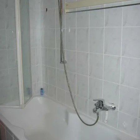 Vermietung Schwermer كولونيا